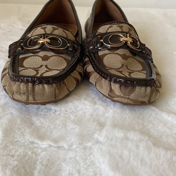 COACH Tan & Brown Signature Print Fortunata Driving Shoe/ Loafer Size 6.5 - Picture 3 of 9
